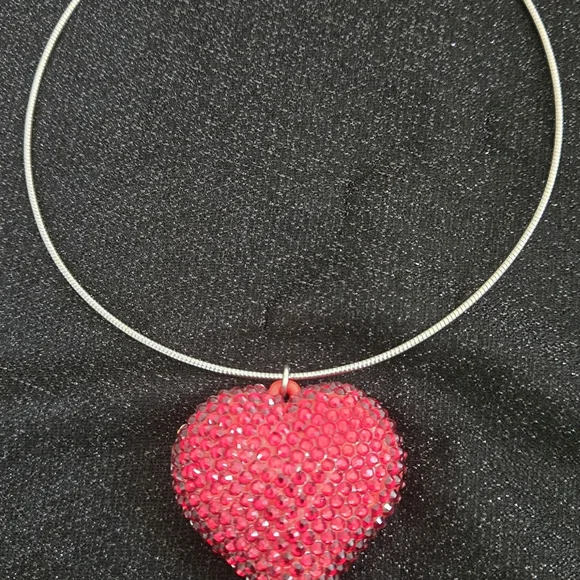 Red Crystal Heart Pendant Necklace - Picture 4 of 6